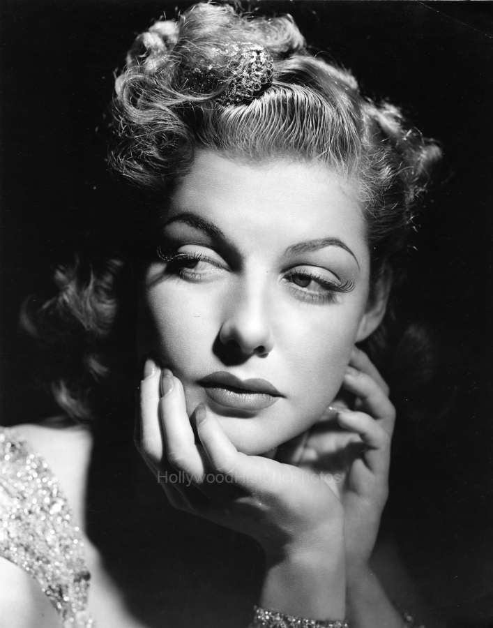 Ann Sheridan 1940 Torrid Zone wm.jpg